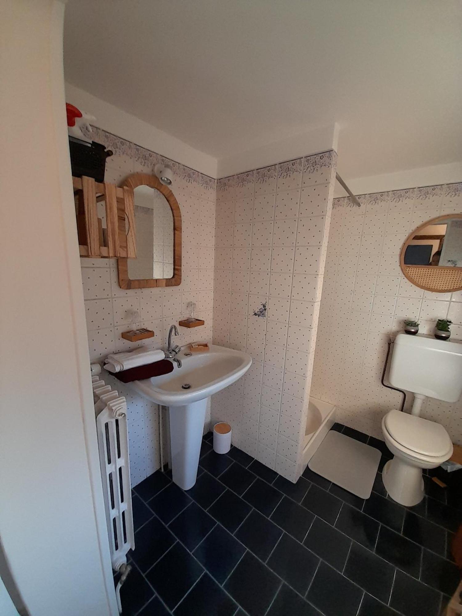 La Coloc Bed & Breakfast Gournay-en-Bray Exterior photo